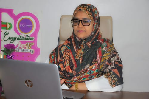 DR ASHIA